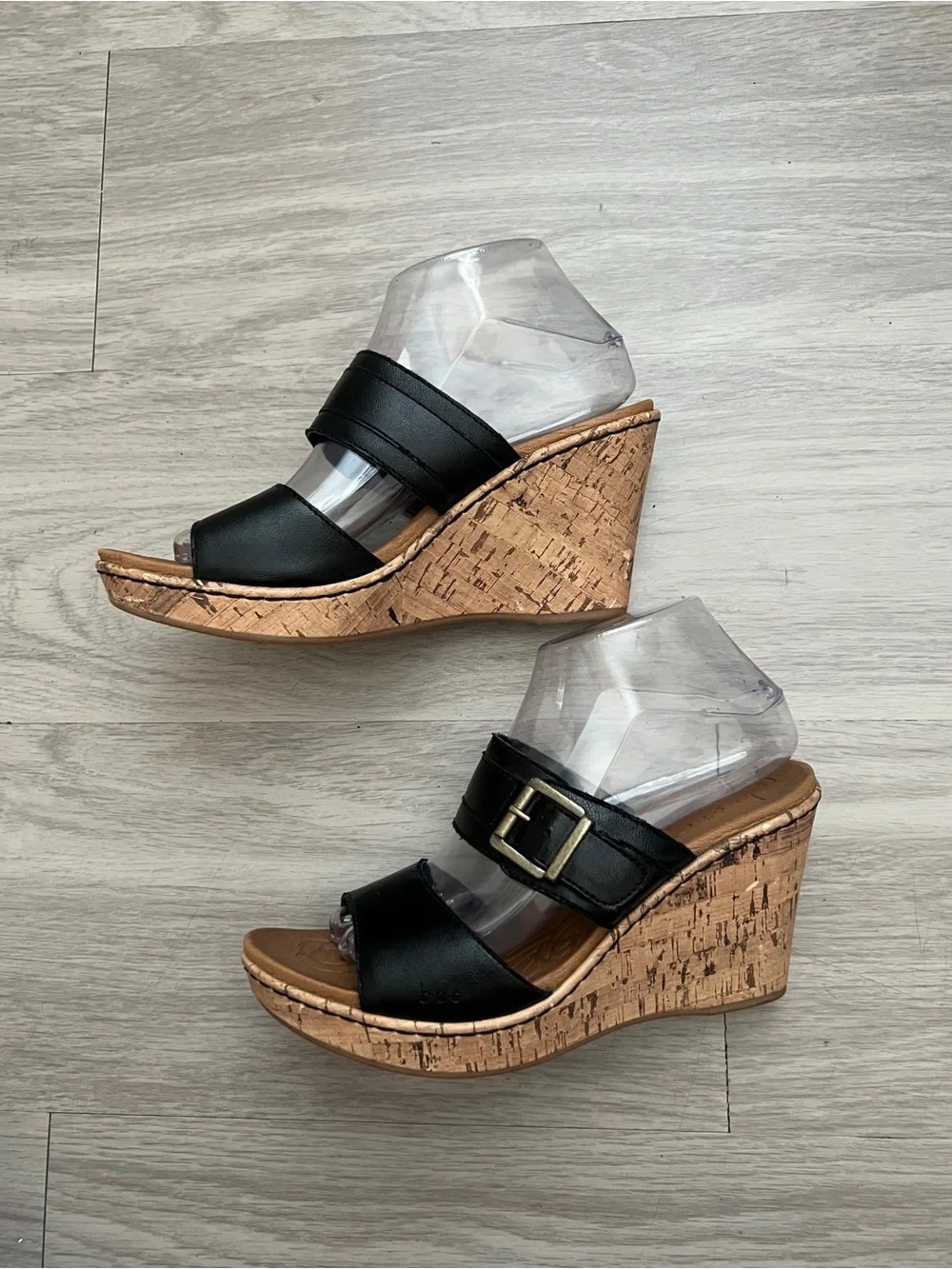 b.o.c. Born Black Leather Cork Wedge Sandals Size 9 Buckle Platform Heels